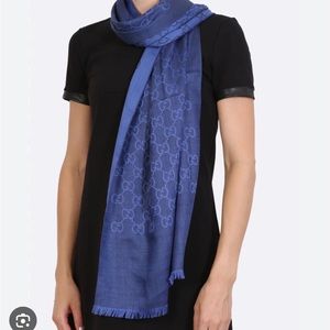 💙 BNWT AUTHENTIC GUCCI SCARF 💙